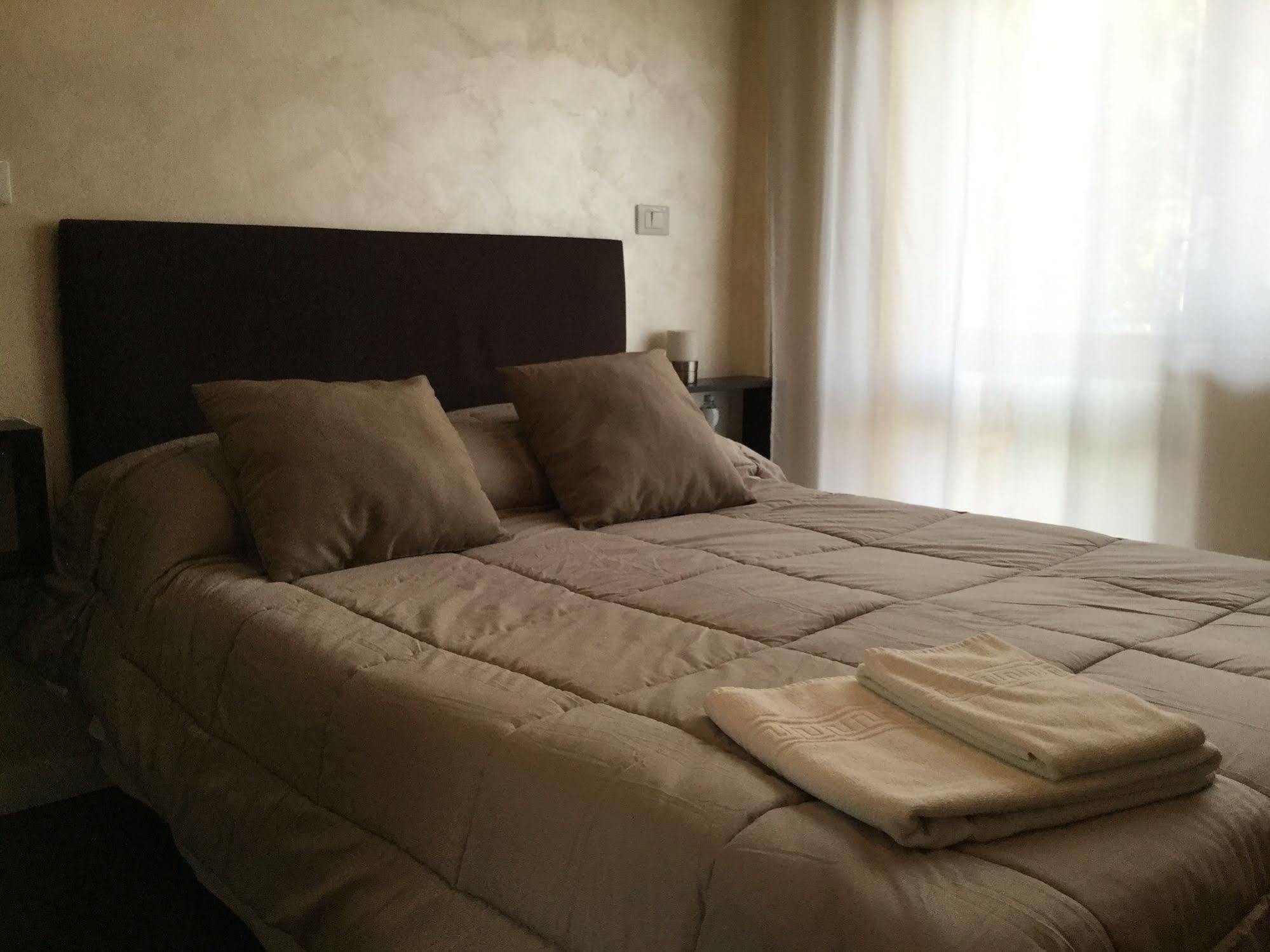 Domus Corso Umberto 18 B&B Pescara Exterior photo